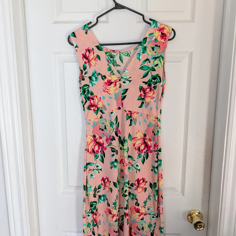 Floral Knee-length Sleeveless Dress - Picture 3 of 6